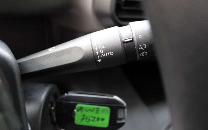 Peugeot Rifter cena 74900 przebieg: 105079, rok produkcji 2018 z Raszków małe 352